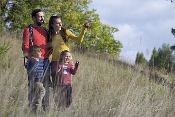 Wandern auf dem Schellenberg in Enkering