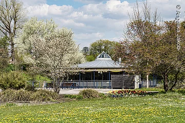 Café im Gelände der Landesgartenschau, Neumarkt in der Oberpfalz, Deutschland,