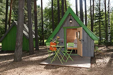 Waldcamping Sonnenhof Brombachsee 0619 © Foto Dirk Holst DH STUDIO KÖLN, H a u p t s t r.  2 3 9,  5 1 1 4 3  K ö l n, V e r ö f f e n t l i c h u n g  n u r  m i t  H o n o r a r   n a c h   M F  M o d e r B V P A,  m i t  N a m e n s n e n n u n g   u n d  B e  l e g e x em p l a r,  B a n k v e r b i n d u n g,  K r e i s s p a r k a s s e  K o e l n,  B L Z  3 7 0  5 0 2  9 9,  K o n t o  9 6 1 4 0
