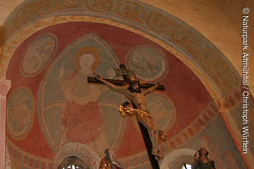 Apsis der romanischen Kirche St. Martin in Greding.