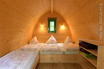 Waldcamping Sonnenhof Brombachsee 0619 © Foto Dirk Holst DH STUDIO KÖLN, H a u p t s t r.  2 3 9,  5 1 1 4 3  K ö l n, V e r ö f f e n t l i c h u n g  n u r  m i t  H o n o r a r   n a c h   M F  M o d e r B V P A,  m i t  N a m e n s n e n n u n g   u n d  B e  l e g e x em p l a r,  B a n k v e r b i n d u n g,  K r e i s s p a r k a s s e  K o e l n,  B L Z  3 7 0  5 0 2  9 9,  K o n t o  9 6 1 4 0