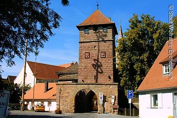 Das Stadttor in der Stadtmauer der Stadt Wolframs- Eschenbach.