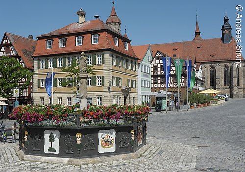 Marktplatz Tourist Information Feuchtwangen©Andreas Strunz