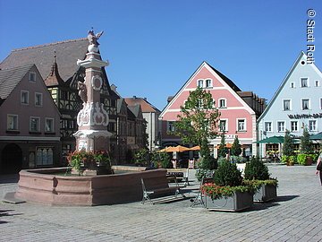 Marktgrafenbrunnen Der Marktgrafenbrunnen auf dem Rother Marktplatz.