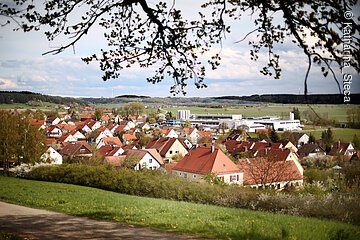 Blick von Kirche auf Dombuehl und Clopay©Katharina Steca