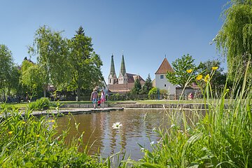 An der Stadtmauer