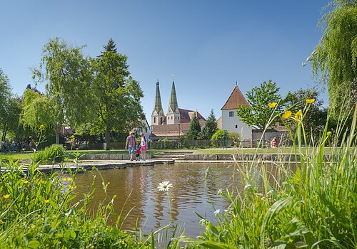 An der Stadtmauer