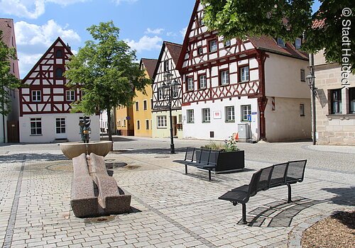 Marktplatz Brunnen Heideck