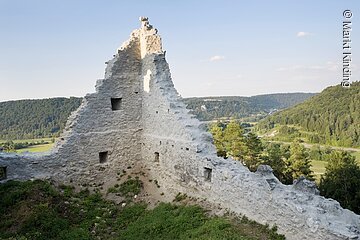 Burgruine_Rumberg_Enkering_Kinding OT Enkering©Markt_Kinding