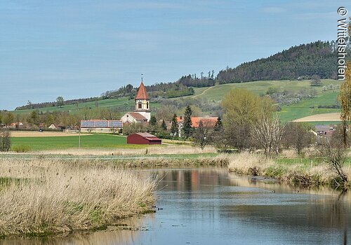 Blick von der Wörnitzbrücke auf Wittelshofen